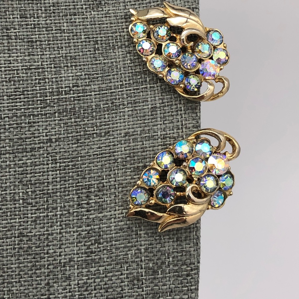 Vintage, Coro Blue AB Stones and GoldTone leaf pattern clip on Earrings
